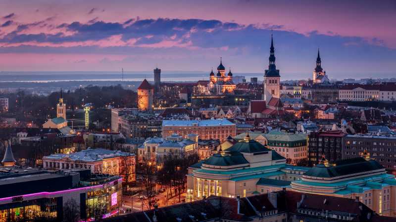 Llamar a Estonia Llamar a Estonia. Prefijo:372